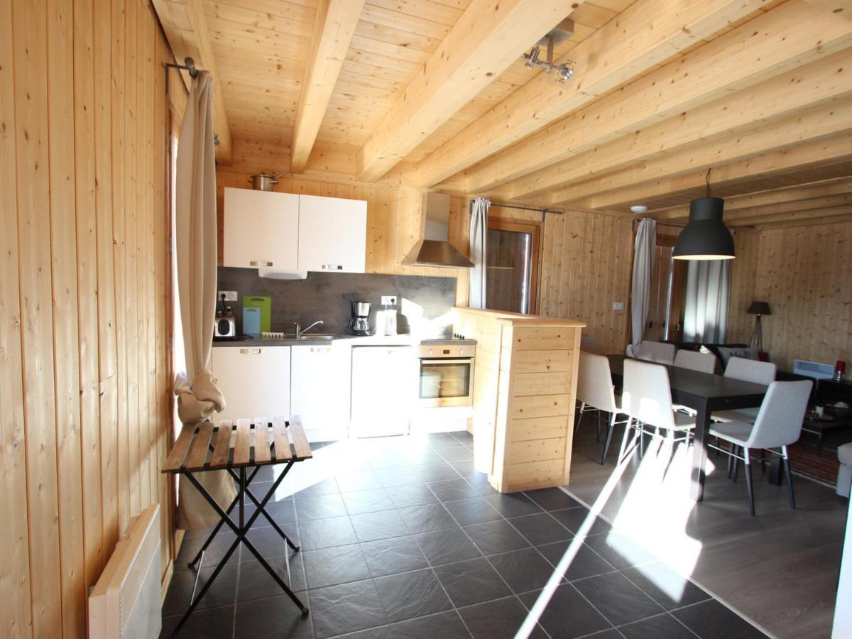 Chalet Mitoyen A Chamrousse, 8 Pers, 3 Niveaux, 4 Chambres, Animaux Admis, Terrasse Sud-Ouest - Fr-1-549-105 Exterior foto